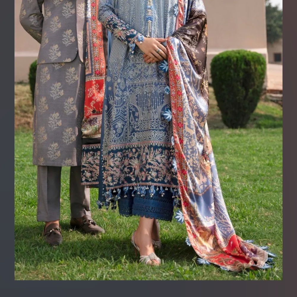 SANA SAFINAZ LUXURY COLLECTION